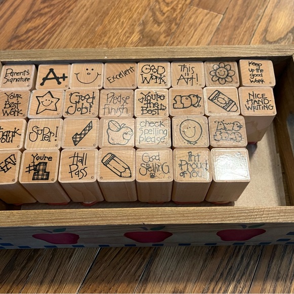 Vintage wood rubber teacher stamps (30), gently used - Picture 3 of 4
